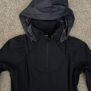 Lululemon Rain-On Train-On Pullover Size 4